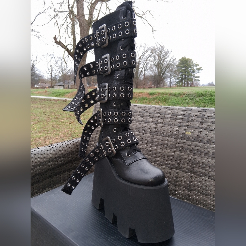 WIDOW® Desolate Destination Knee-High Platform Boots - Picture 5 of 5